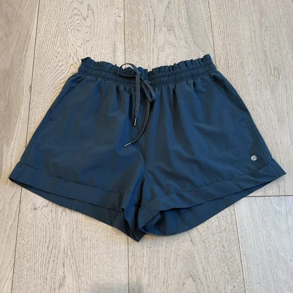 Apana Yoga Paperbag Waist Shorts in Size Large - Picture 5 of 10